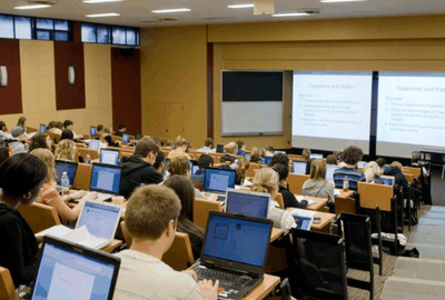 哈魯教育 專業(yè)教育信息咨詢，點(diǎn)亮學(xué)子未來之路